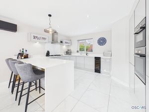 Photo 27- click for photo gallery